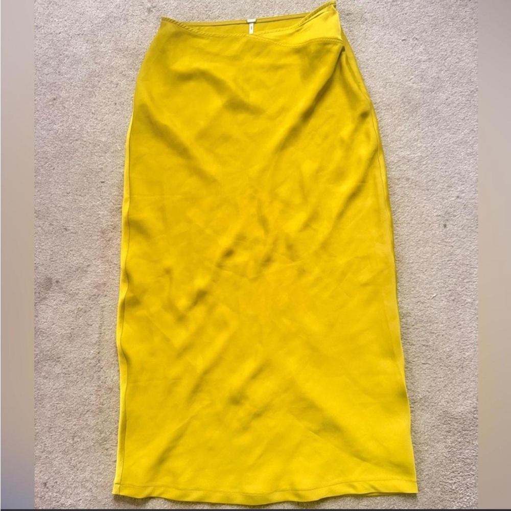 💚✨Free People + Oh So Low Midi Skirt 💚✨$118 - Picture 2 of 4
